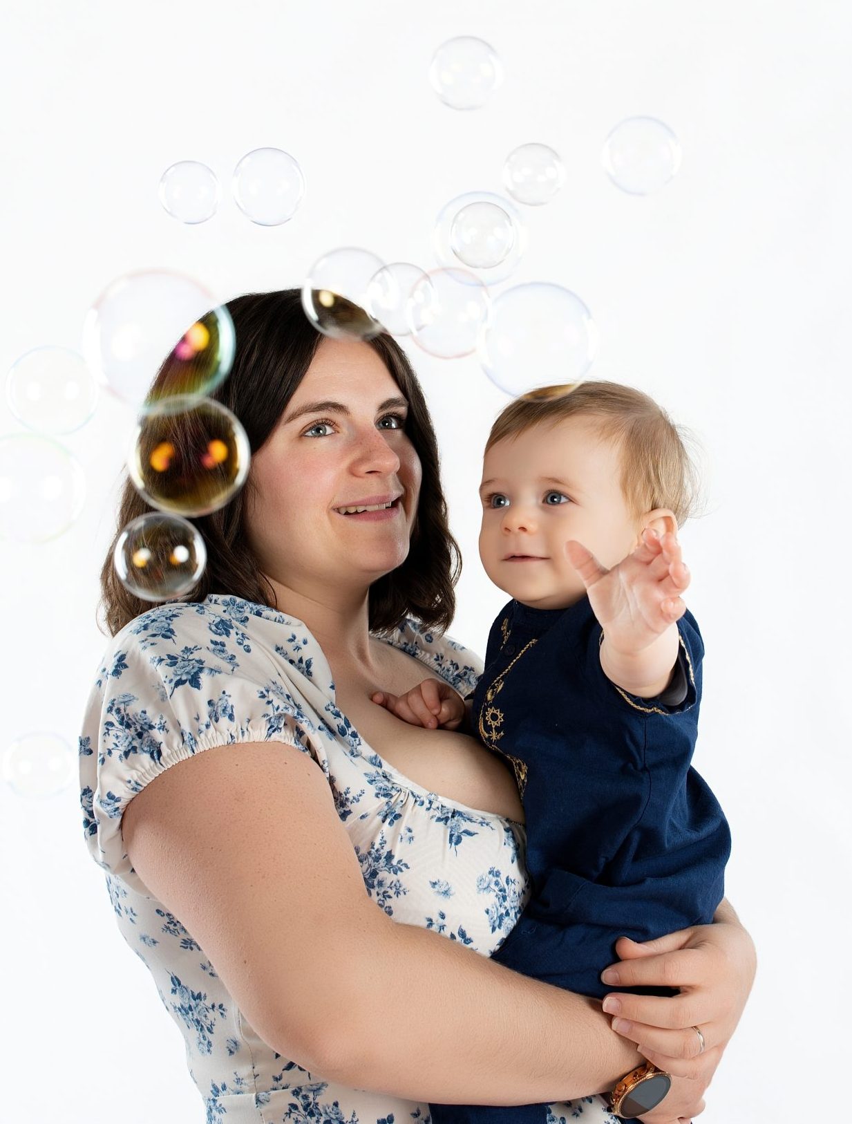 Bébé en famille, photographe bébé Nantes